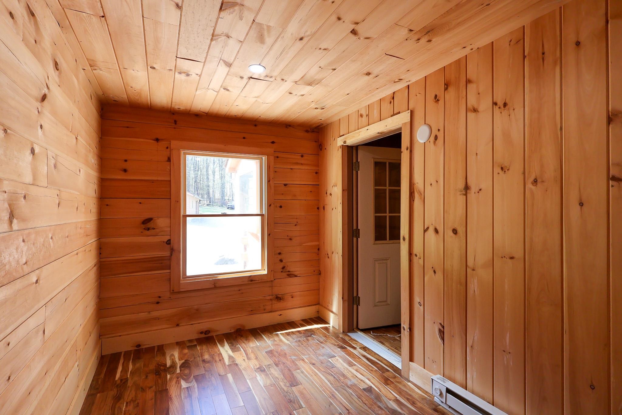 1209 Wildlife Road Hartford, VT 05001 - Photo 21 of 51