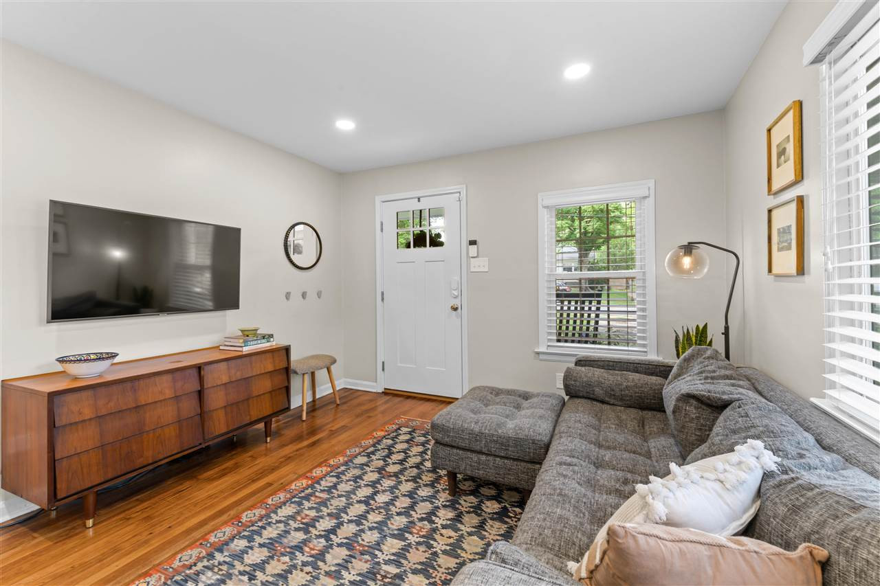 2329 Glascock Street Raleigh, NC 27610 - Photo 5 of 30 Photo 5