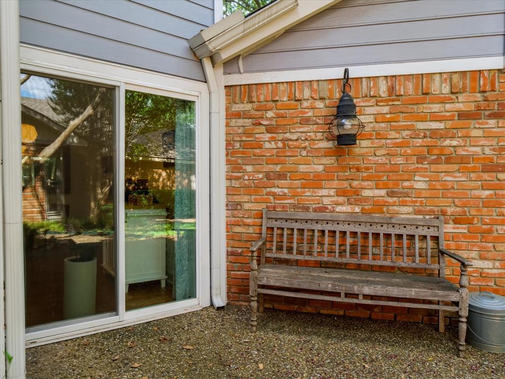 4040 Rive Lane Addison, TX 75001 - Photo 8 of 39 Gallery Image 8