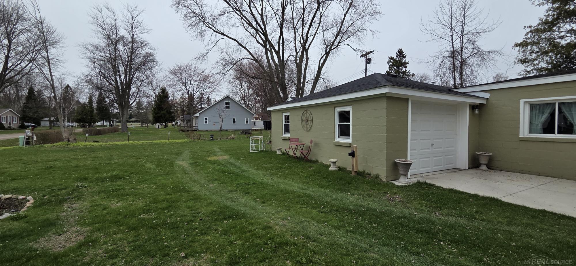 7354 Byron Road Lexington, MI 48450 - Photo 22 of 34