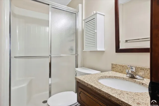 $416,880 | 6880 U.S. Highway 40, Tecumseh, KS 66542