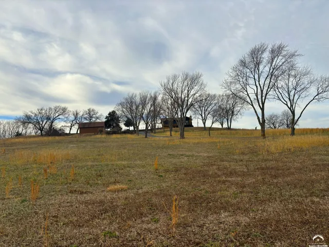 $416,880 | 6880 U.S. Highway 40, Tecumseh, KS 66542