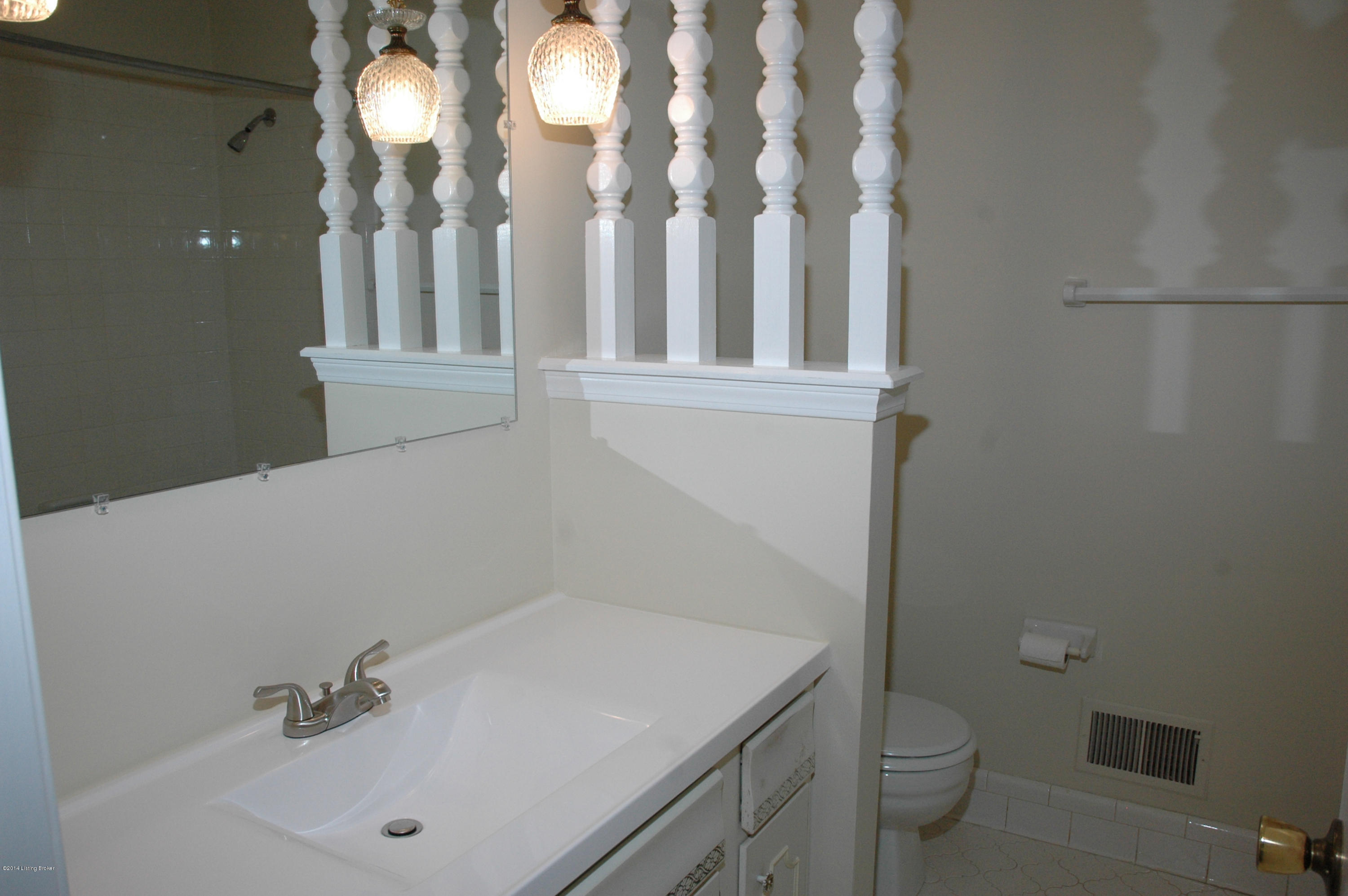 3003 Lexham Road Louisville, KY 40220 - Photo 28 of 39 Full Bath