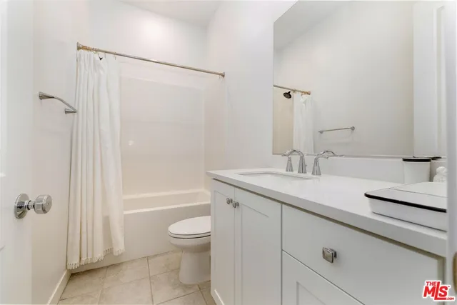 $649,000 | 27405 Journey Place, Unit 305, Valencia, CA 91381