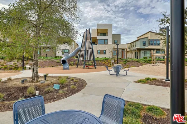 $629,000 | 27405 Journey Place, Unit 305, Valencia, CA 91381