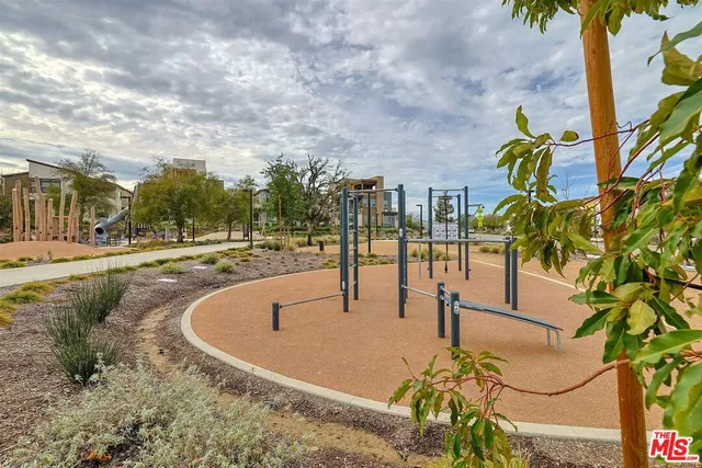 $649,000 | 27405 Journey Place, Unit 305, Valencia, CA 91381