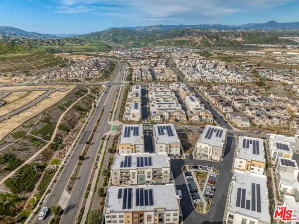 $629,000 | 27405 Journey Place, Unit 305, Valencia, CA 91381