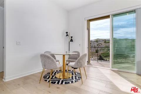 $599,000 | 27405 Journey Place, Unit 305, Valencia, CA 91381