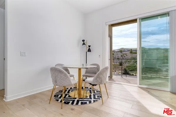 $629,000 | 27405 Journey Place, Unit 305, Valencia, CA 91381