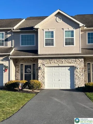 $330,000 | 35 Helene Court, Hamburg, PA 19526