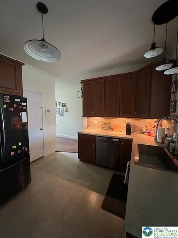 $330,000 | 35 Helene Court, Hamburg, PA 19526