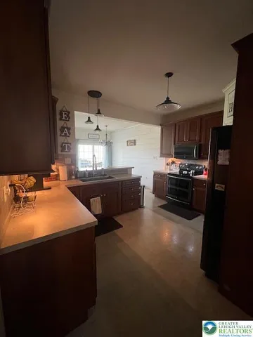 $330,000 | 35 Helene Court, Hamburg, PA 19526