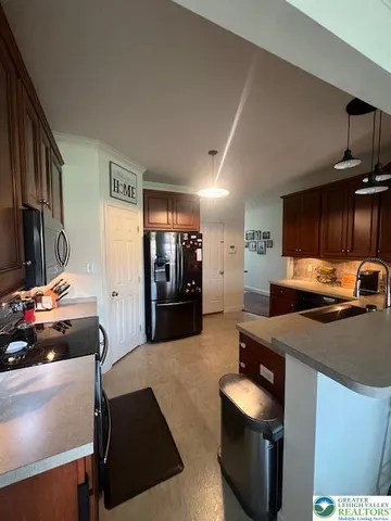 $330,000 | 35 Helene Court, Hamburg, PA 19526