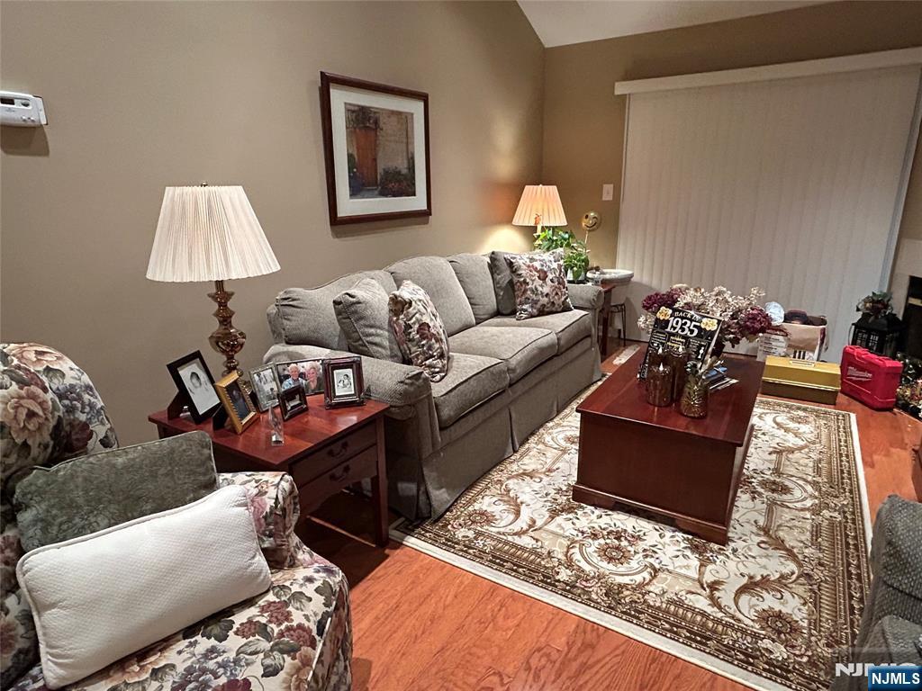 458 Cambridge Drive Butler, NJ 07405 - Photo 10 of 16