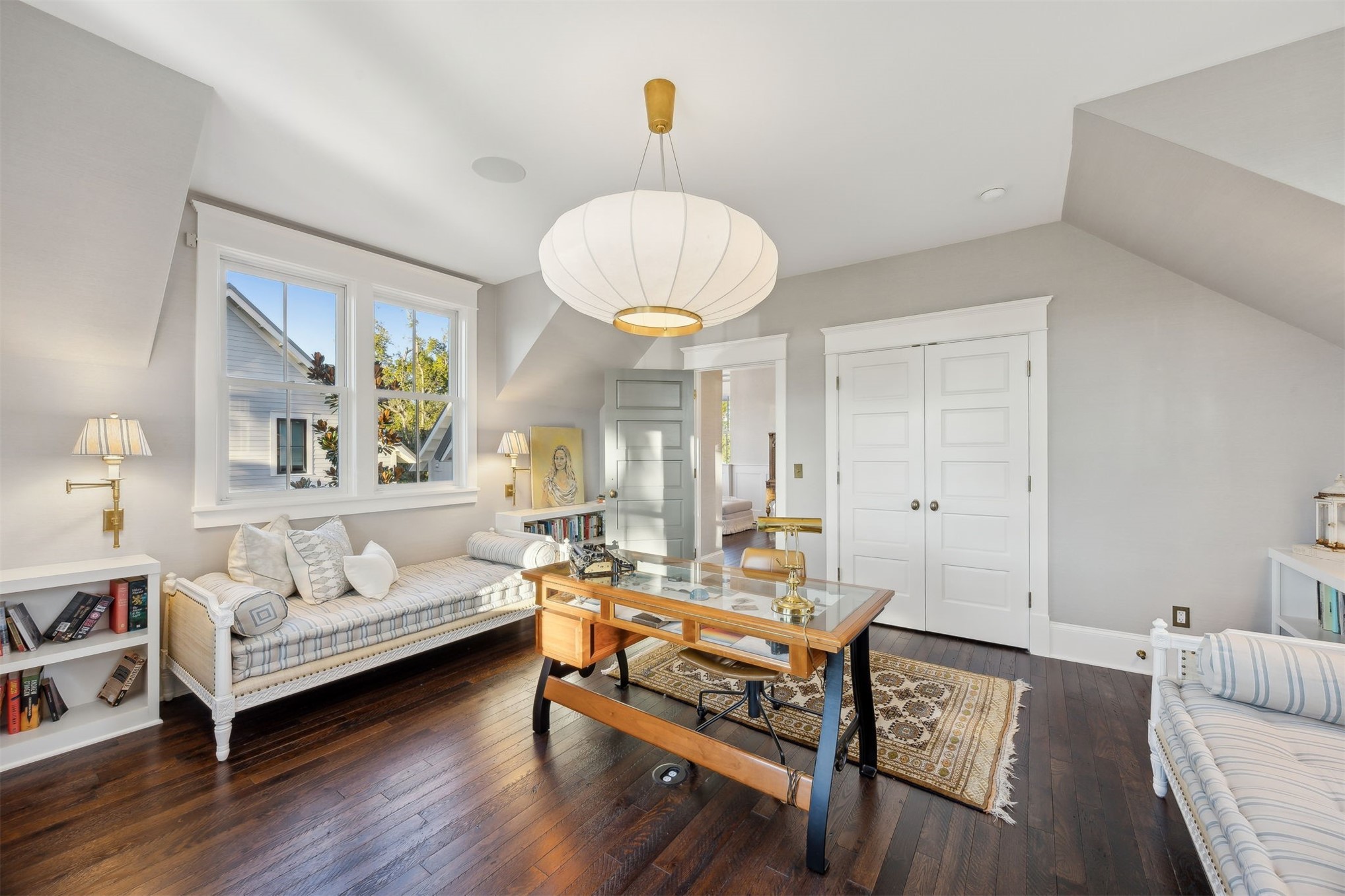 101 Broadbent Way Fernandina Beach, FL 32034 - Photo 13 of 29 a living room with furniture and a chandelier