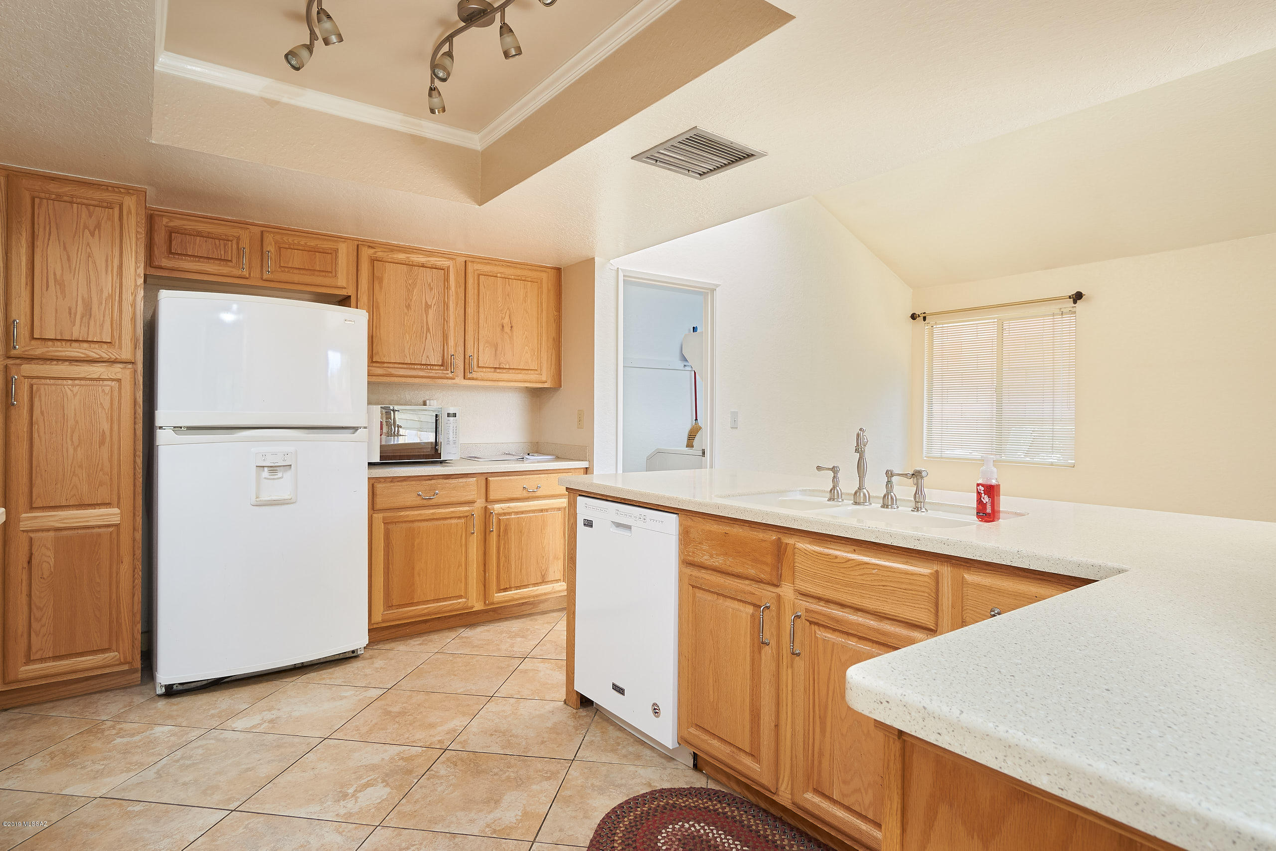 9944 East Stella Road Tucson, AZ 85730 - Photo 11 of 34 Gallery Image 11