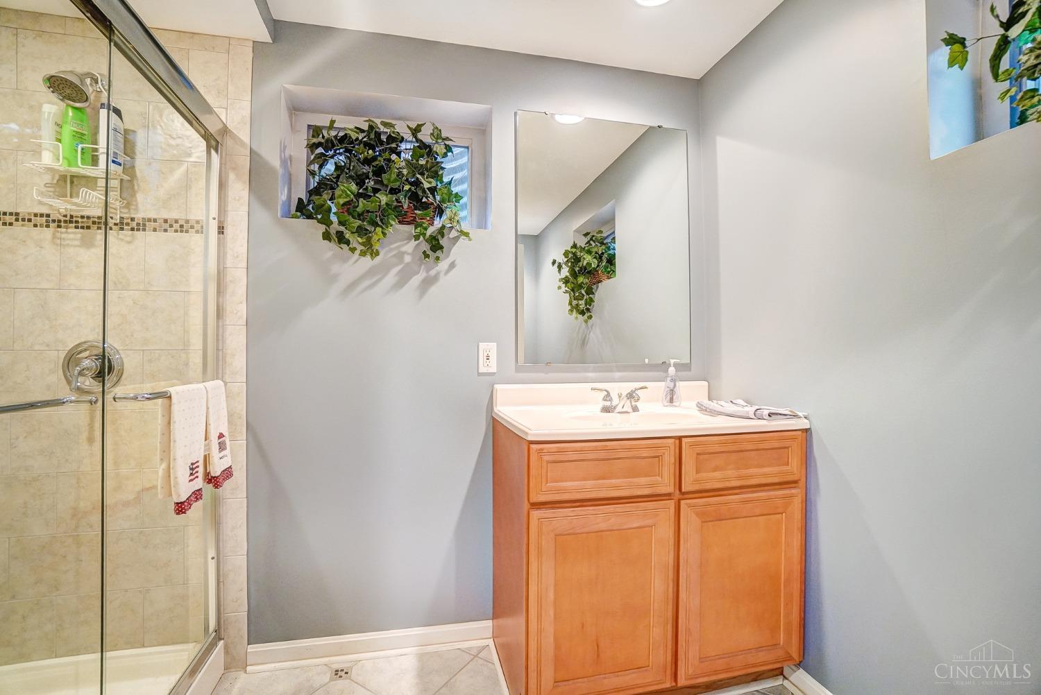 5018 Midfield Road Cincinnati, OH 45244 - Photo 60 of 81 Gallery Image 60