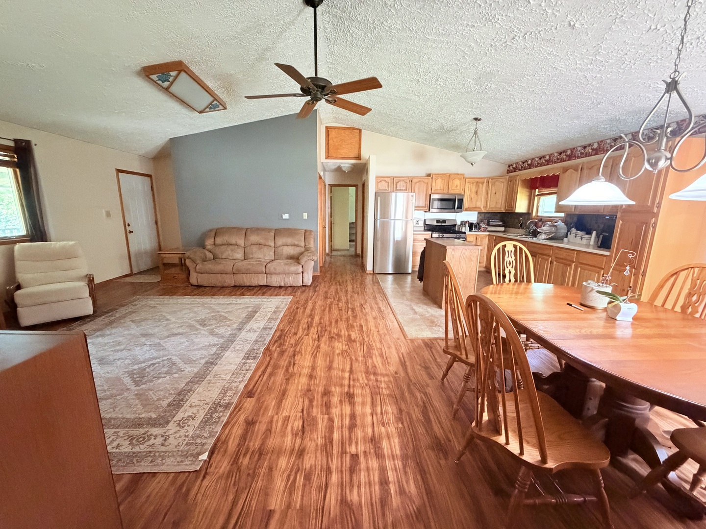 17179 Swisher Hill Road Dewitt, IL 61735 - Photo 9 of 39
