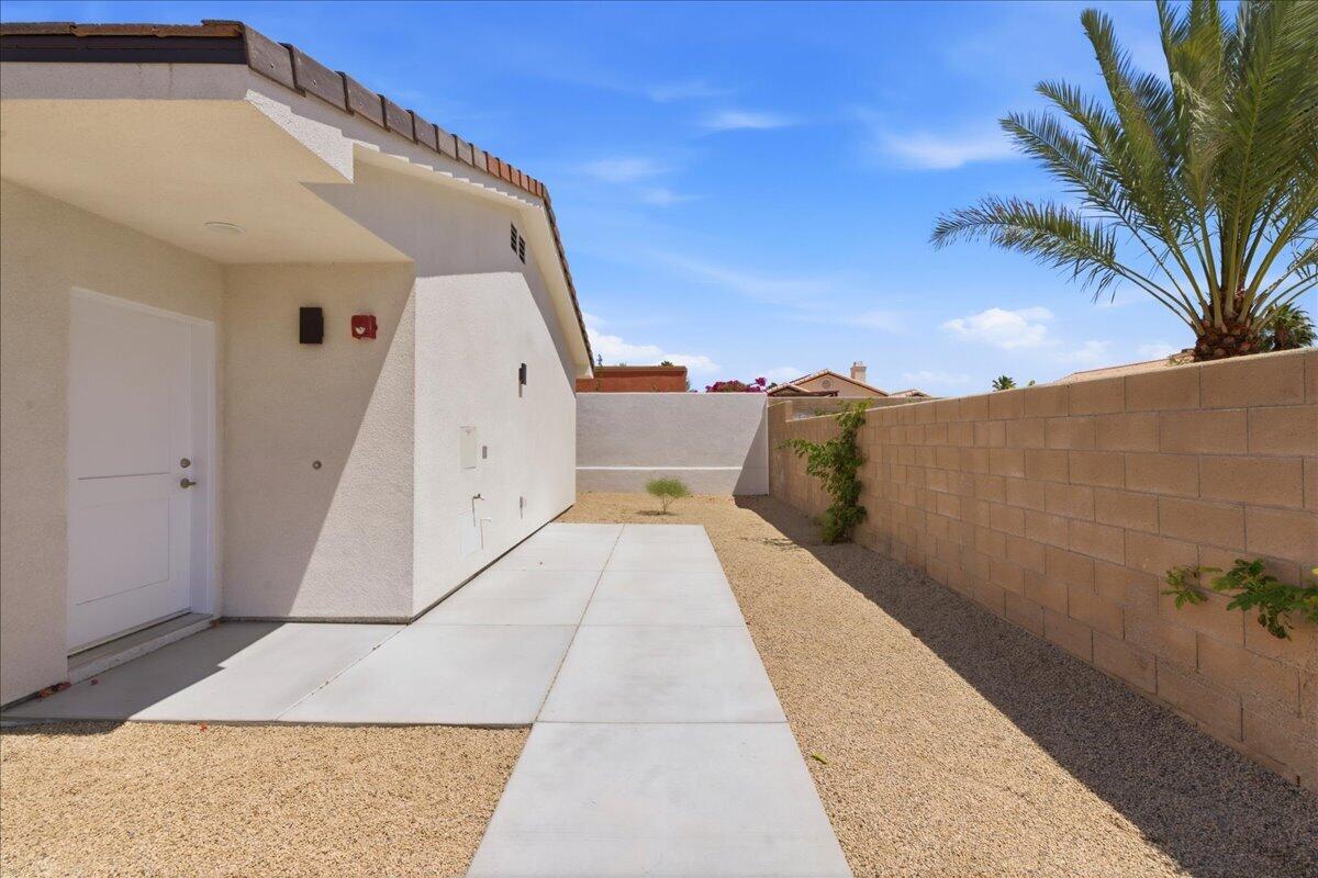 68160 Modalo Road Cathedral City, CA 92234 - Photo 34 of 57 55-68162 Modalo Rd - Patio