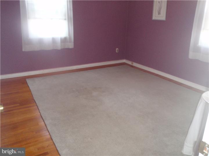 2001 Carter Road Folcroft, PA 19032 - Photo 11 of 18 Bedroom - Main
