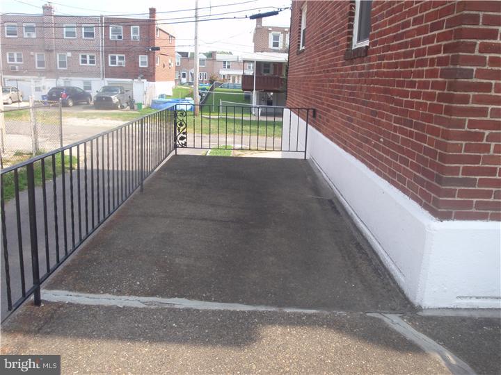 2001 Carter Road Folcroft, PA 19032 - Photo 16 of 18 Patio