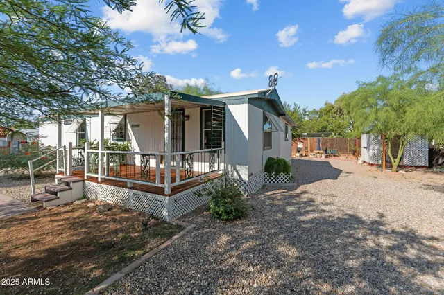 $215,000 | 26600 East Grandview Drive, Congress, AZ 85332