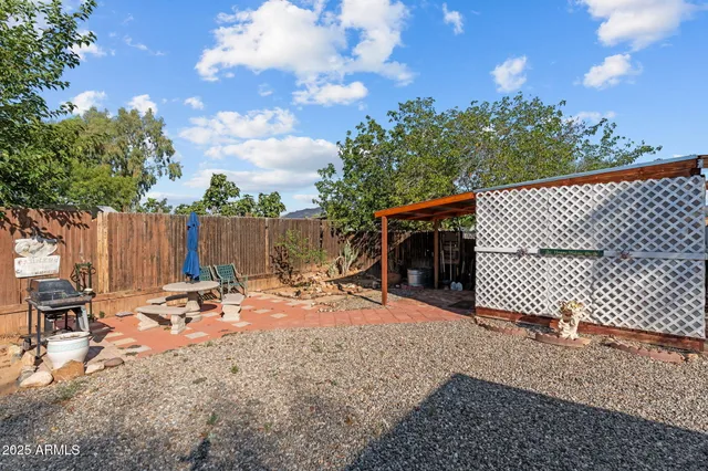 $215,000 | 26600 East Grandview Drive, Congress, AZ 85332