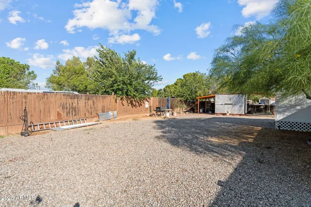 $215,000 | 26600 East Grandview Drive, Congress, AZ 85332