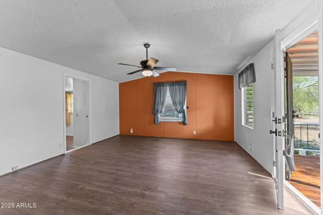 $215,000 | 26600 East Grandview Drive, Congress, AZ 85332