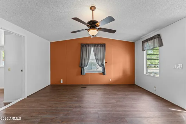 $215,000 | 26600 East Grandview Drive, Congress, AZ 85332