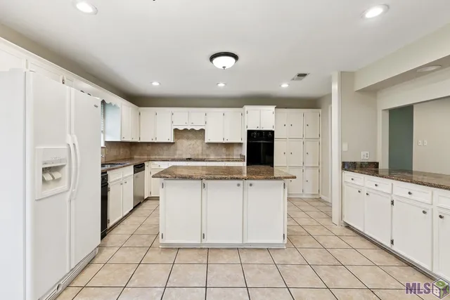 $389,900 | 12037 Oak Haven Avenue, Baton Rouge, LA 70810