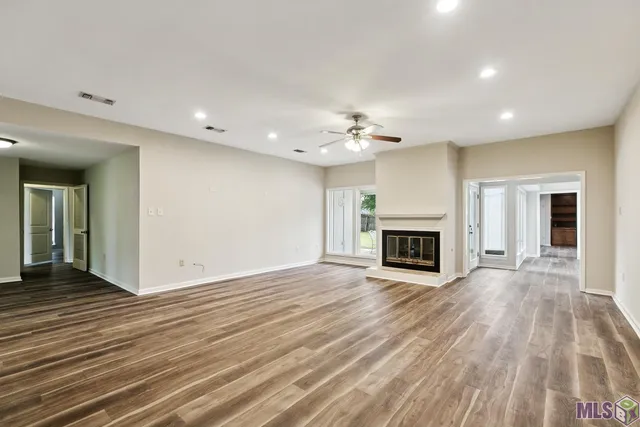 $389,900 | 12037 Oak Haven Avenue, Baton Rouge, LA 70810