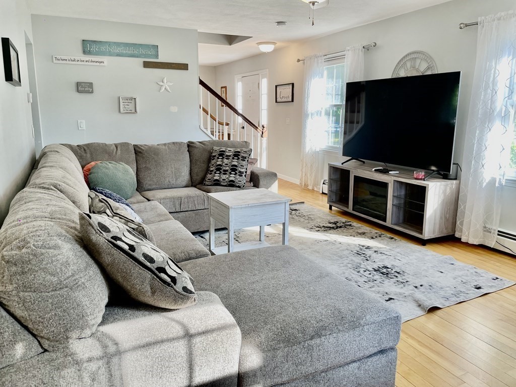 44 Toll Road Salisbury, MA 01952 - Photo 6 of 34