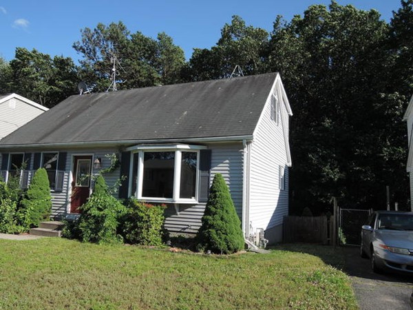 45 Wing Street Springfield, MA 01151 - Photo 2 of 18