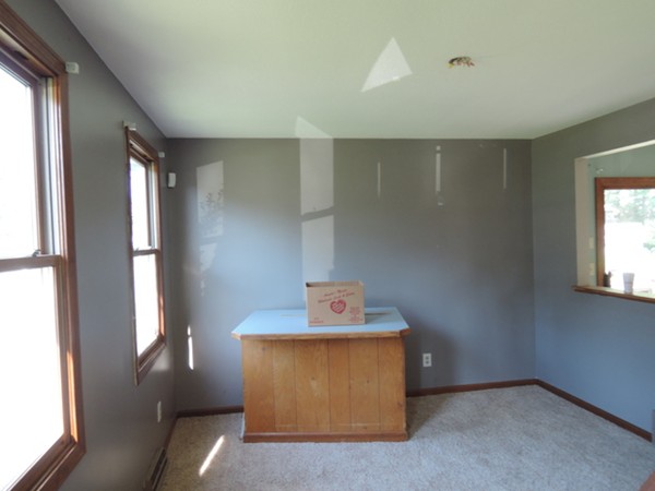 45 Wing Street Springfield, MA 01151 - Photo 5 of 18