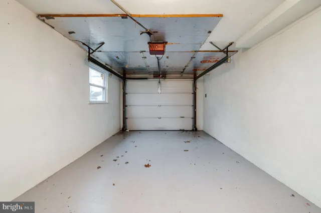 $2,600 | 12 Vista Road, Reading, PA 19610