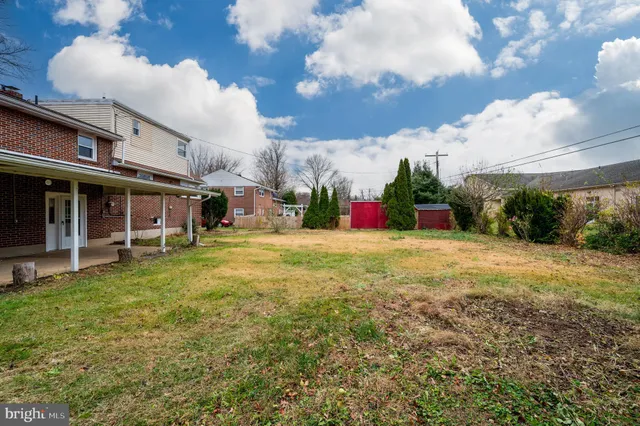 $2,600 | 12 Vista Road, Reading, PA 19610