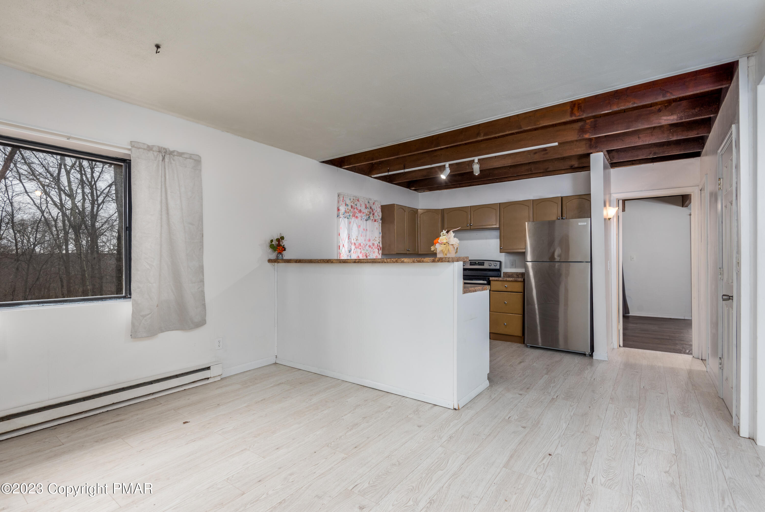 237 Sugarbush Road Henryville, PA 18332 - Photo 6 of 21 Kitchen