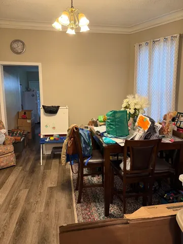 $2,000 | 1839 North Washtenaw Avenue, Unit 2, Chicago, IL 60647