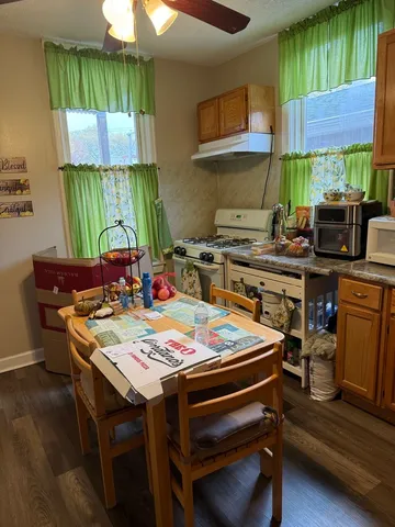 $2,000 | 1839 North Washtenaw Avenue, Unit 2, Chicago, IL 60647