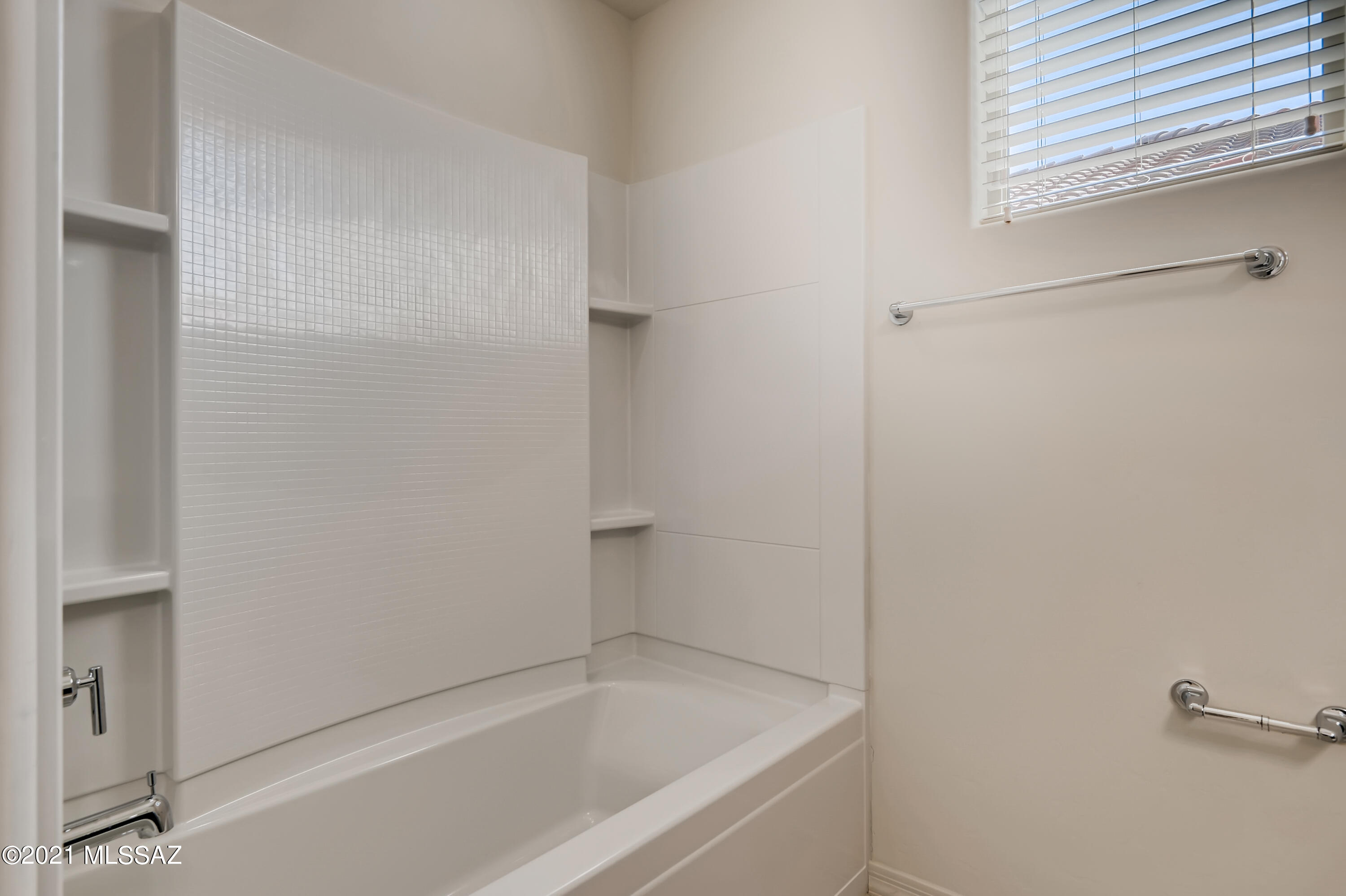 11940 North Raphael Way Tucson, AZ 85742 - Photo 24 of 32 Gallery Image 24