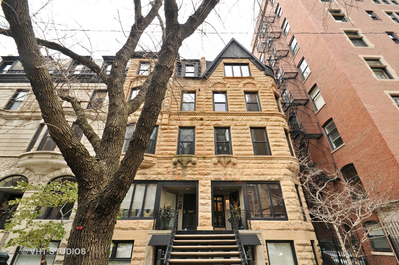 82 East Elm Street, Unit 5 Chicago, IL 60611 - Photo 1 of 12