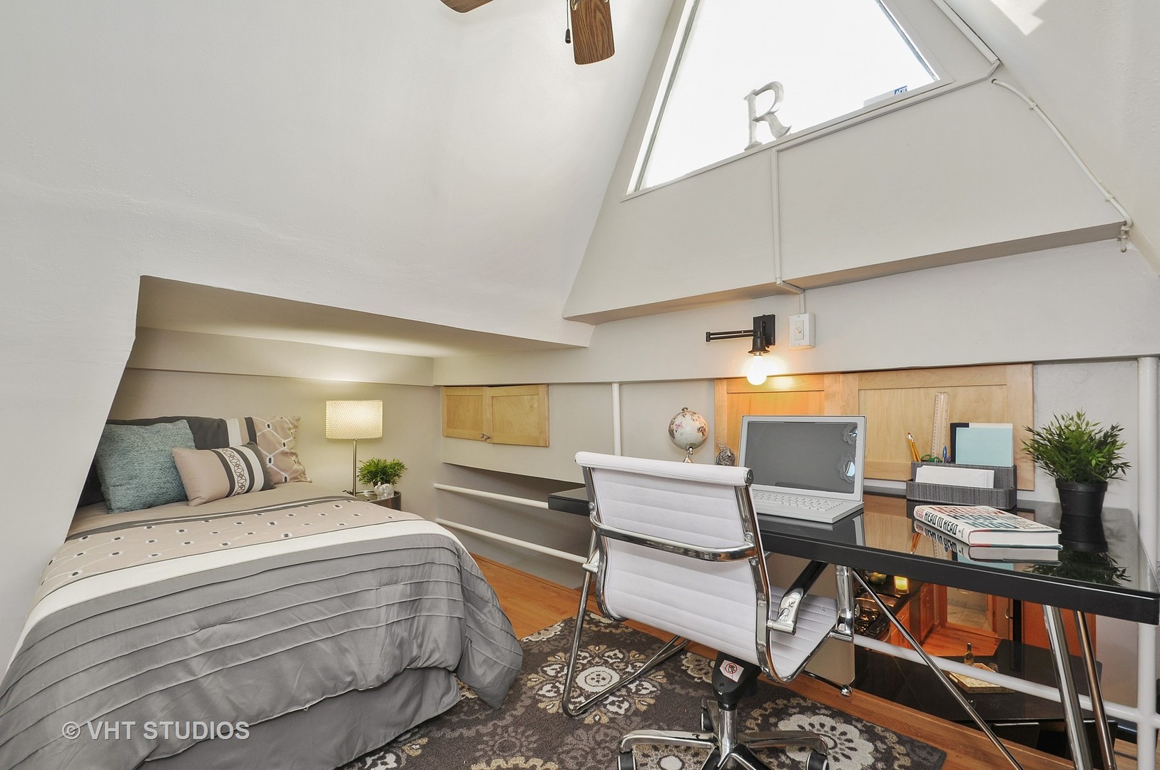 82 East Elm Street, Unit 5 Chicago, IL 60611 - Photo 5 of 12