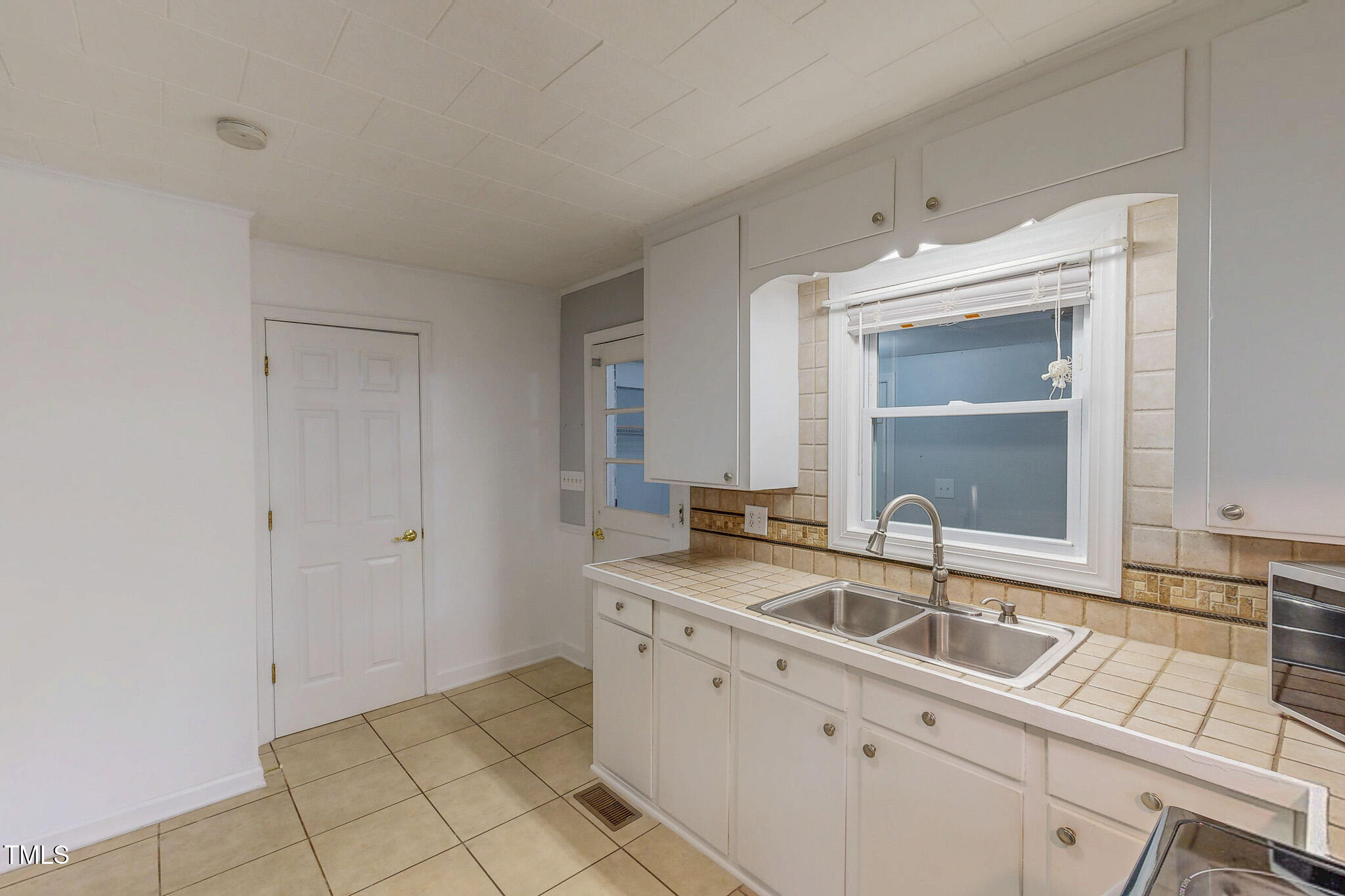 111 Dee Long Road Roxboro, NC 27574 - Photo 13 of 36 111-Dee-Long-Rd-06042025_154112