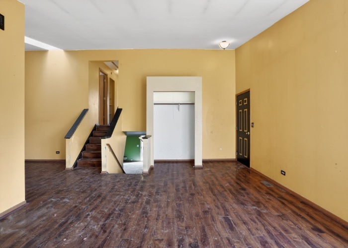 115 North McAree Road Waukegan, IL 60085 - Photo 6 of 21 a view of an entryway with wooden floor