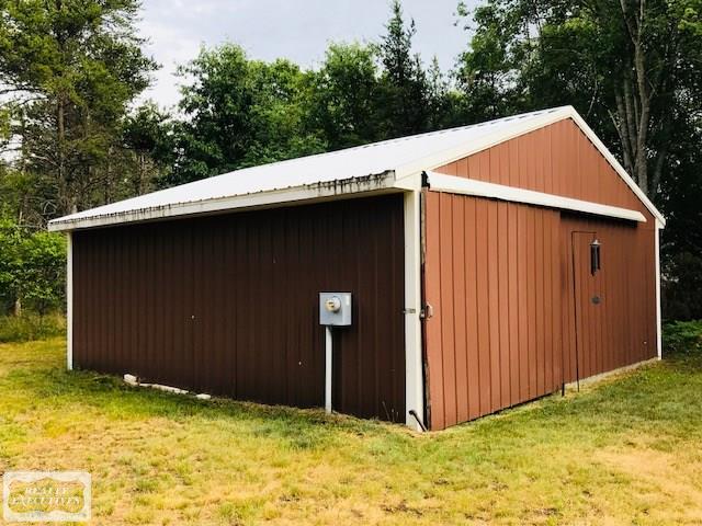 3342 Perry Holt Road West Branch, MI 48661 - Photo 46 of 52 31353851-45.JPG
