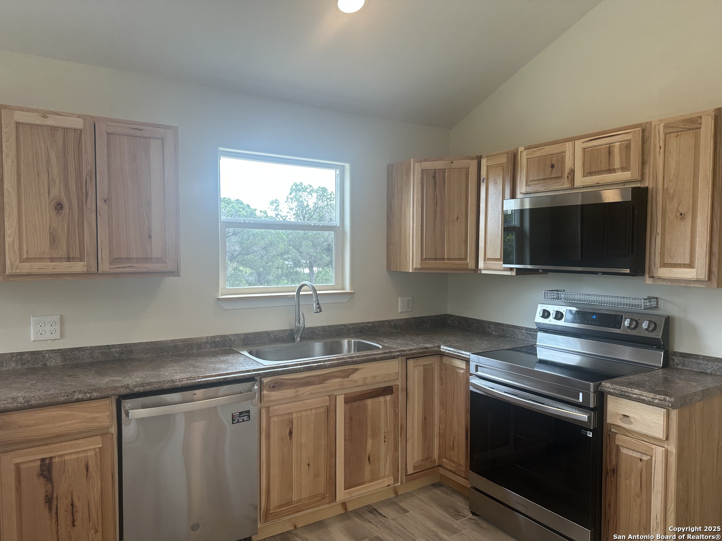 380 Brushy Creek Road Bandera, TX 78003 - Photo 7 of 21