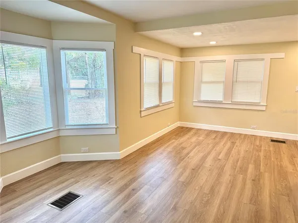 $339,900 | 1903 East Osborne Avenue, Tampa, FL 33610