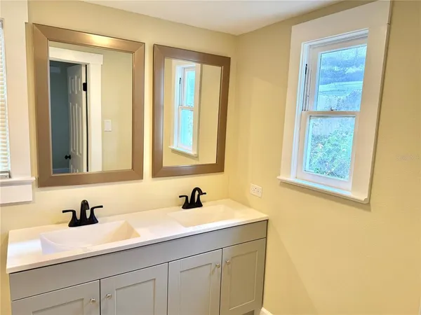 $339,900 | 1903 East Osborne Avenue, Tampa, FL 33610