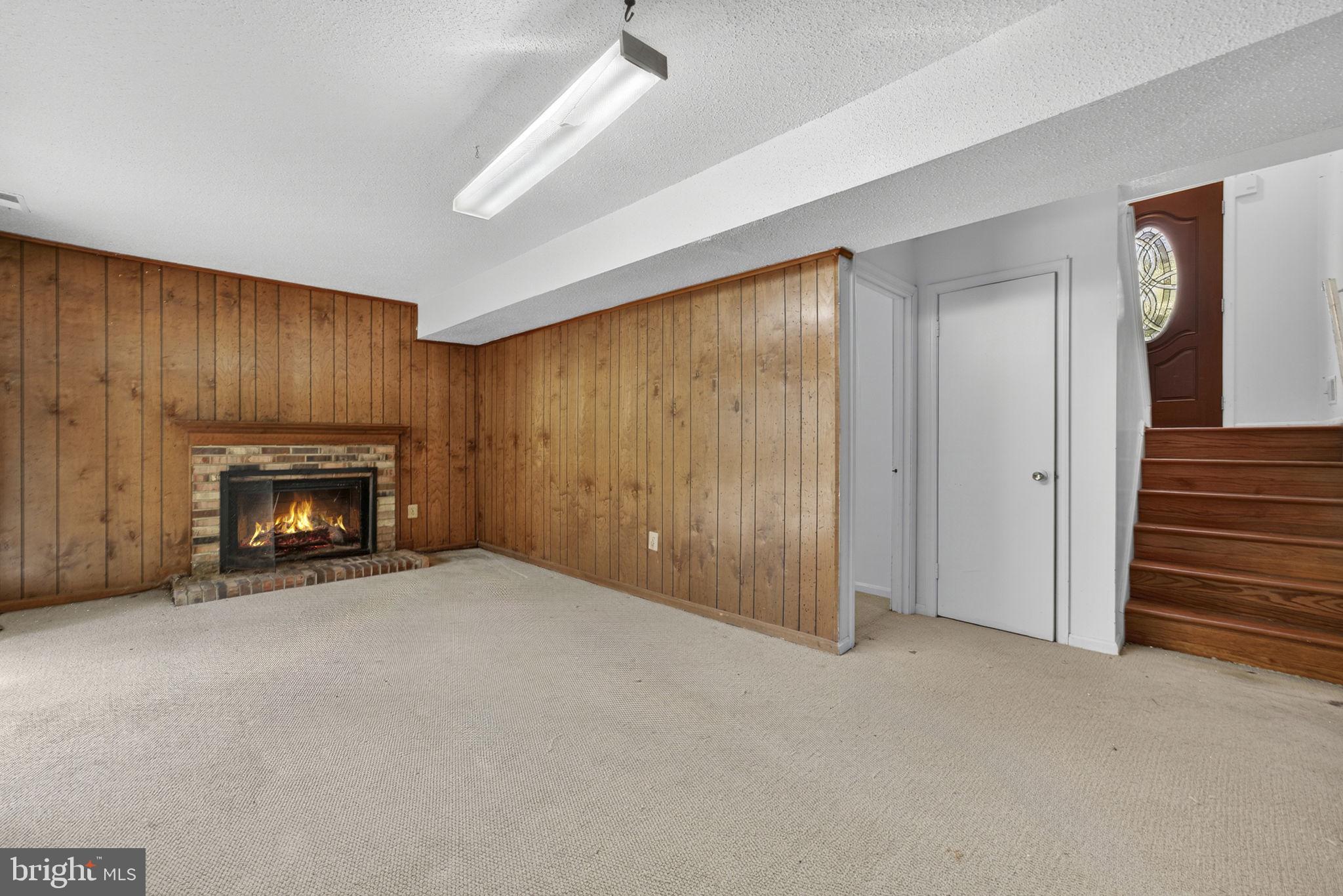 7124 Whetstone Road Alexandria, VA 22306 - Photo 28 of 39 Another view of the wood-paneled room